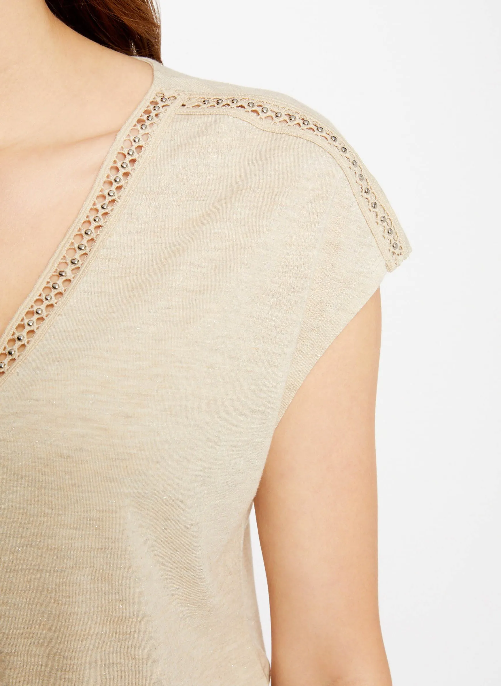 MORGAN DEKISS  CAMISETA RECTA DE MANGA CORTA EN BEIGE